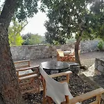 Apartmán The Two Carob Trees, Traditional Stonehouse, Nikandri, Pirgos Diros Lefkias
